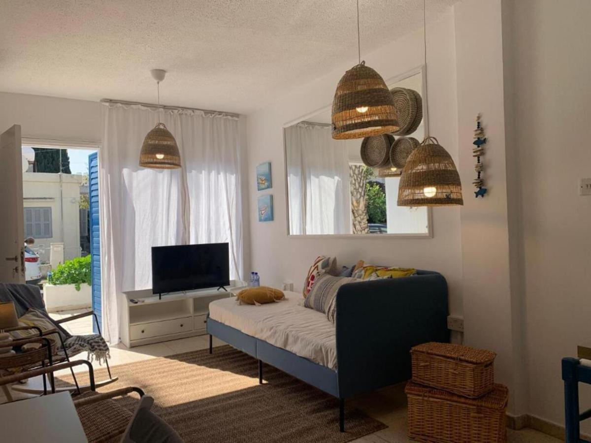 Romy'S Cozy One Bedroom Apt Ларнака Экстерьер фото